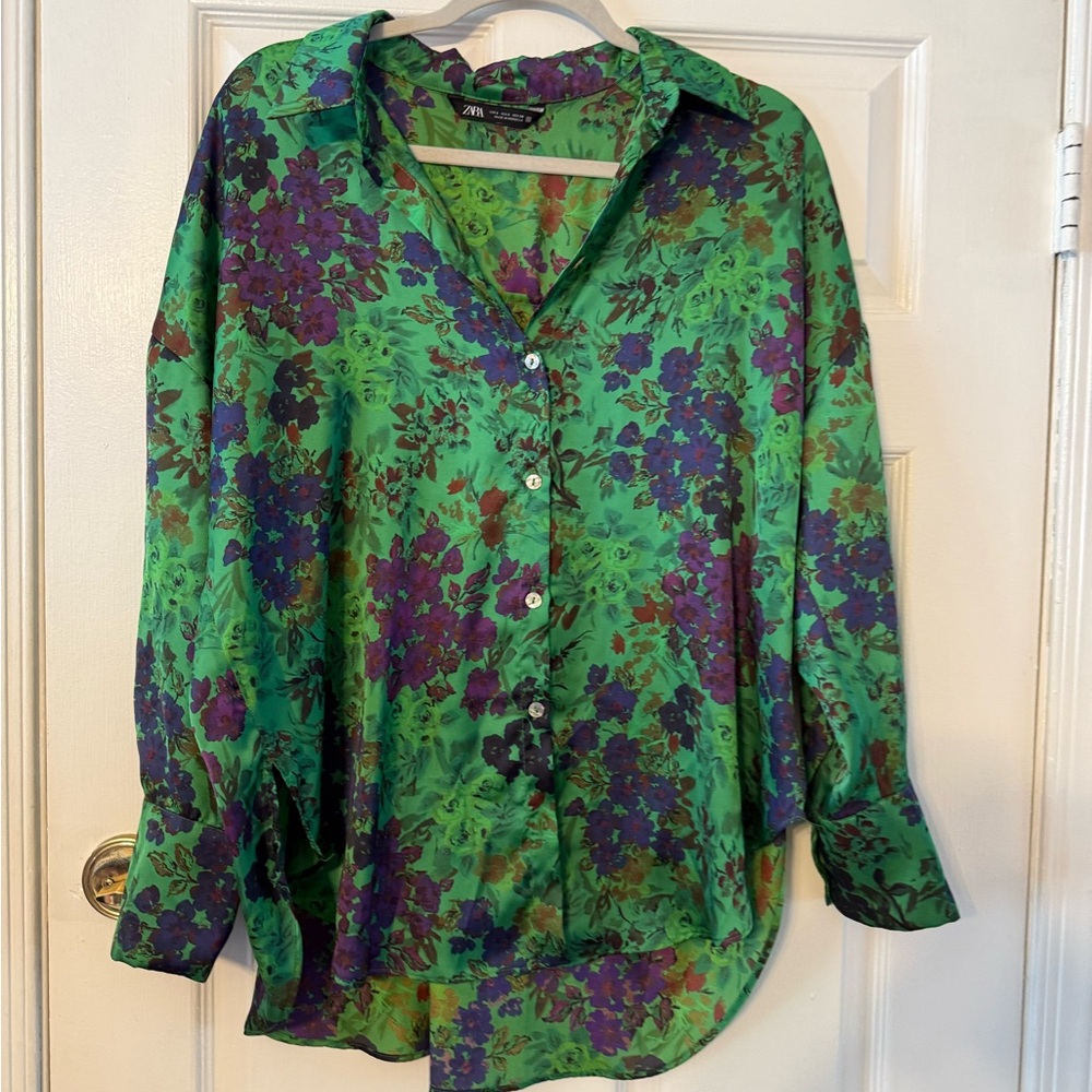 Zara Green Floral Button-Down Shirt with Purple Accents